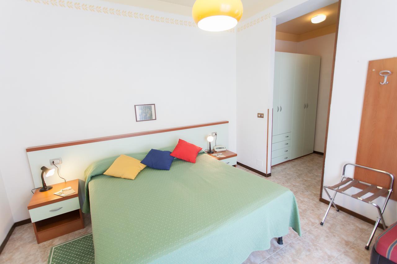 Tabiano Terme Hotel Quisisana מראה חיצוני תמונה