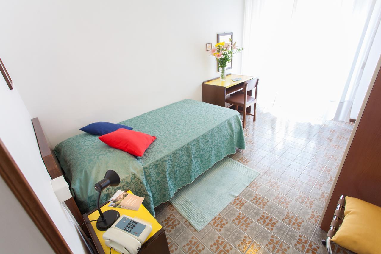 Tabiano Terme Hotel Quisisana מראה חיצוני תמונה